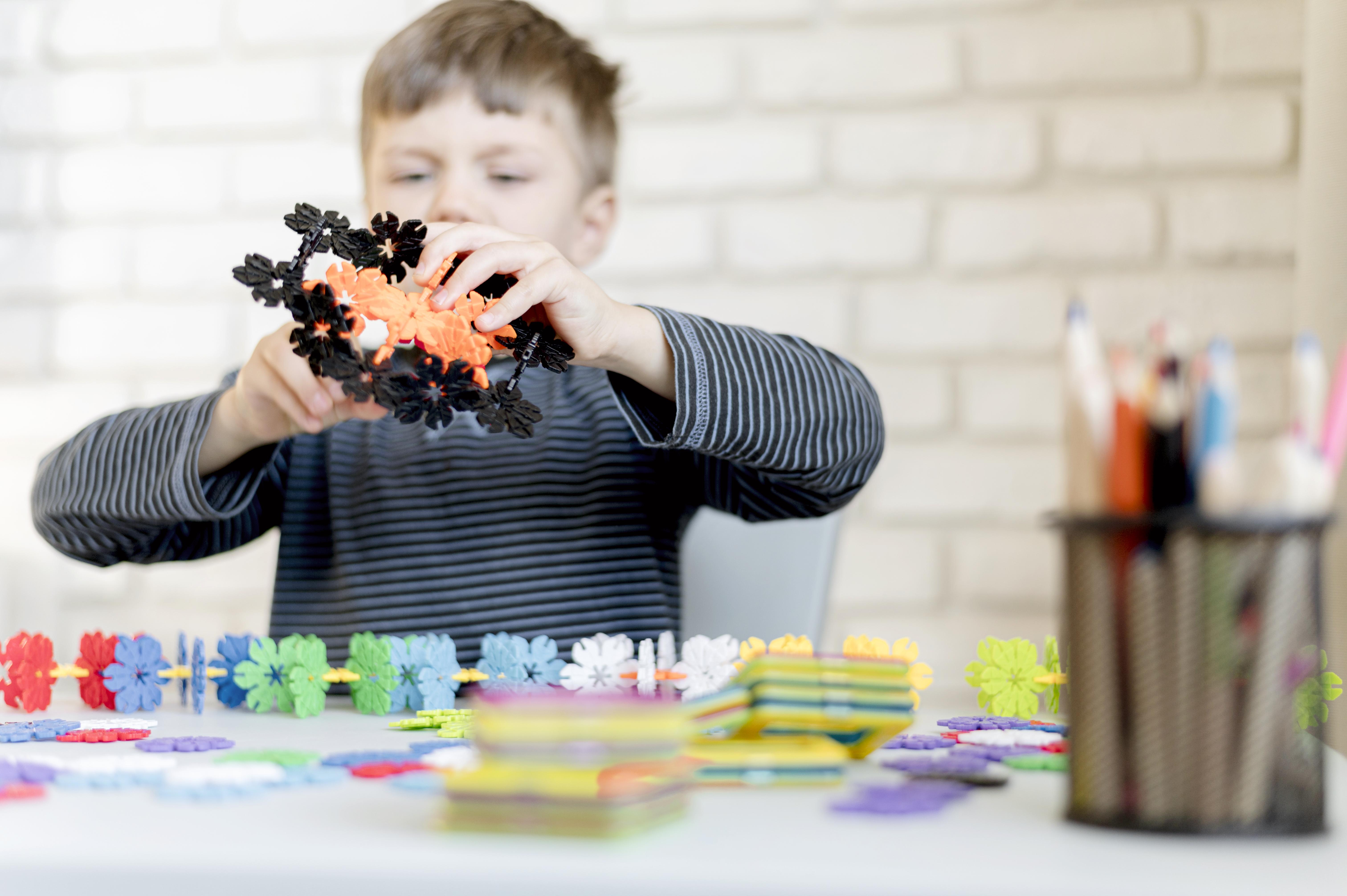 Early STEM toys for preschoolers